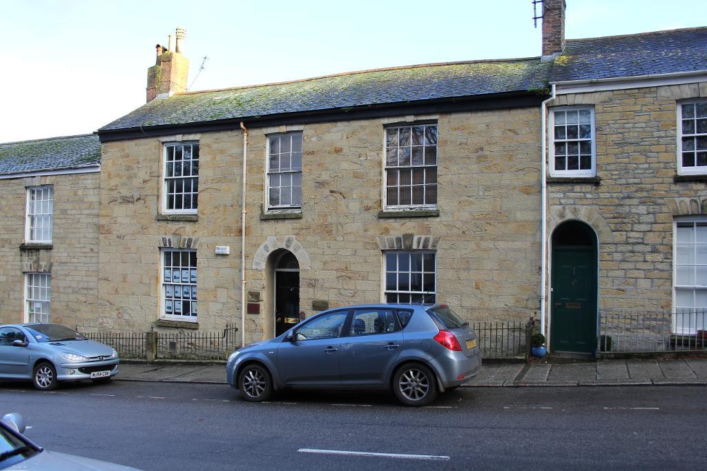 <c:out value='Lemon Street (Office 2), Truro, Cornwall, TR1 2NS'/>